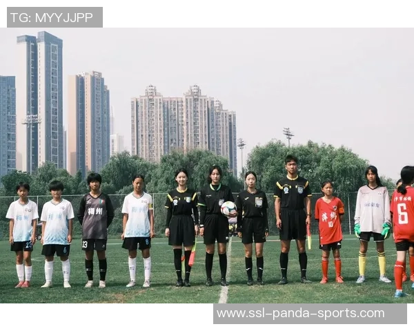 足球裁判兼职工作揭秘如何在业余时间实现收入增长与职业发展